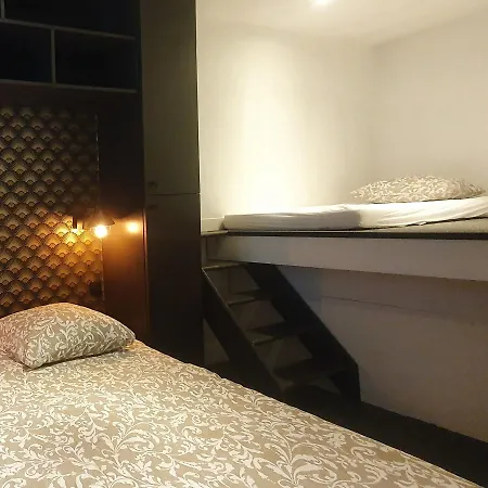 Maisonnette Cosy Tb Equipee Hébergement de vacances Domène